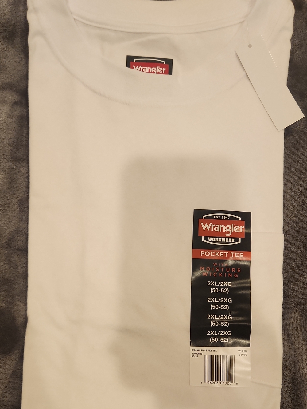 Wrangler White Short Sleeve Pocket Tee
